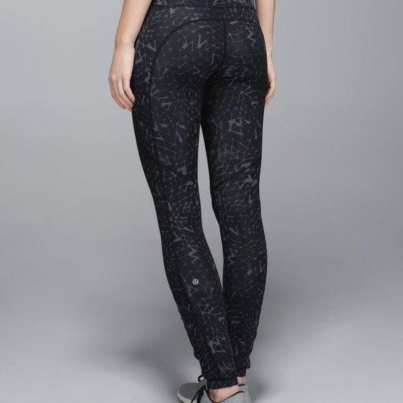 Lululemon Speed Tight III Full-On Luxtreme Star Crushed Coal Black Size 6 - Picture 1 of 10